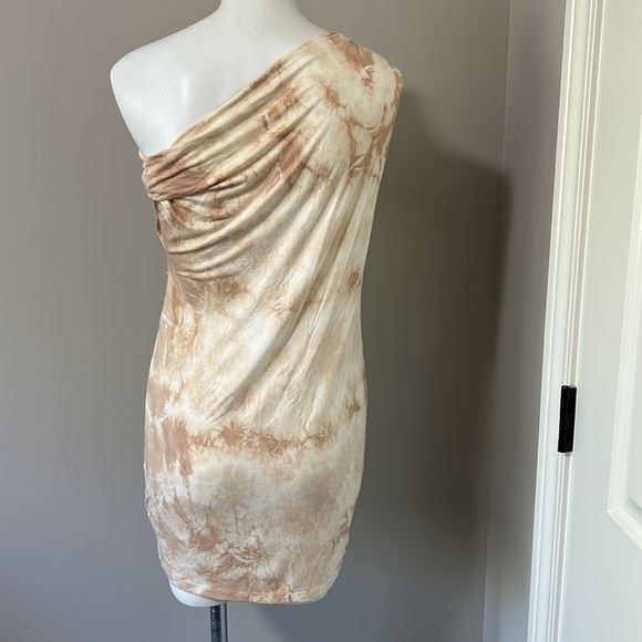 Enza Costa Revolve One Shoulder Tie Dye Jersey Dress Beige Sz XS NEW - Picture 6 of 10